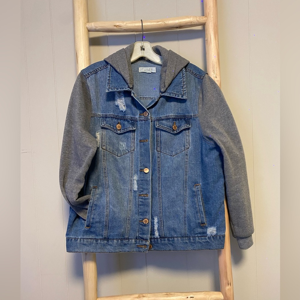 Ci Sono oversized denim jacket with detachable hood and sweatshirt sleeves S